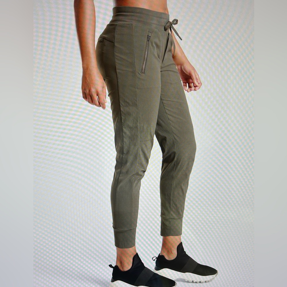 Athleta Trekke North Jogger